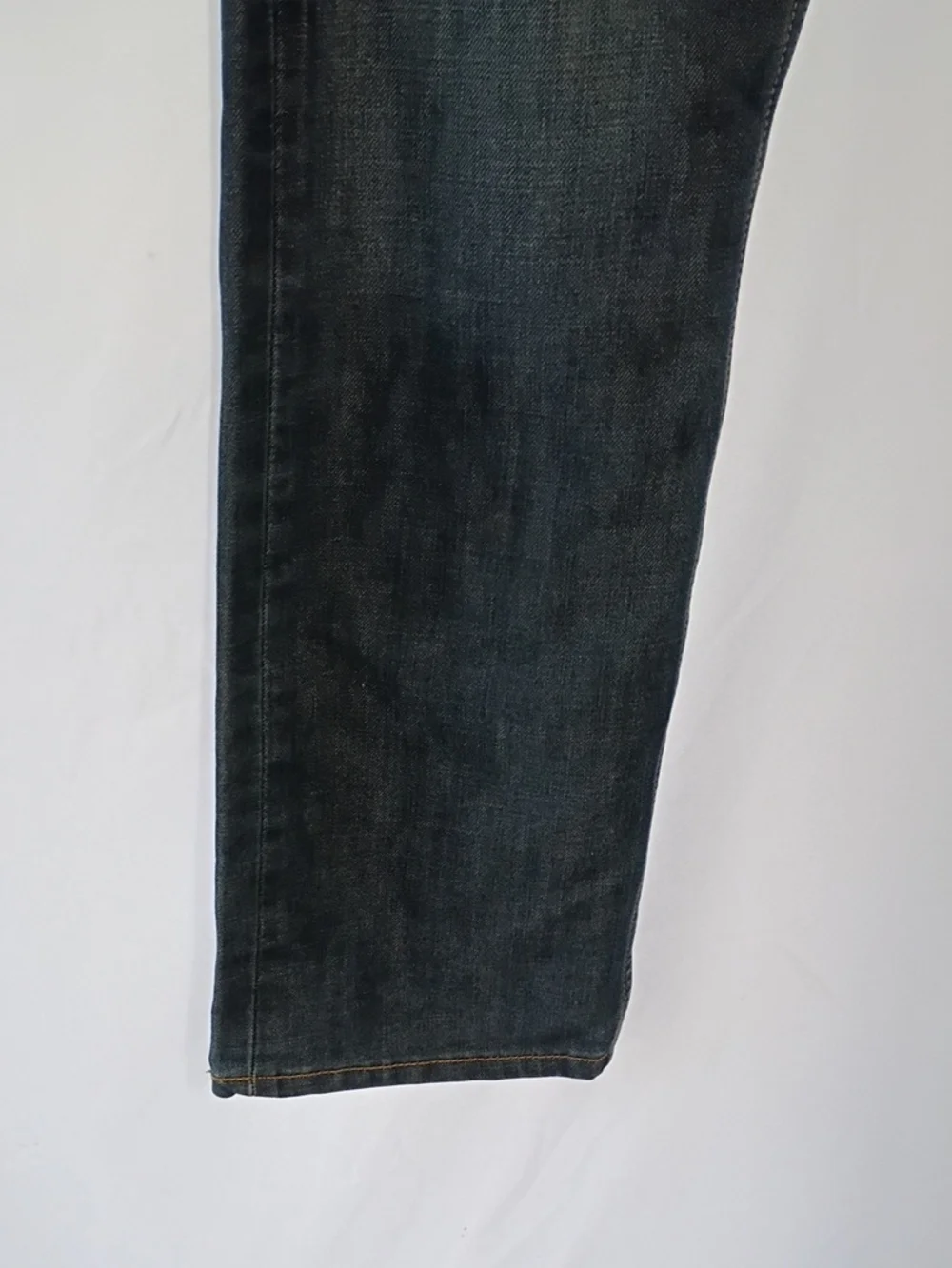 EUC Levi Strauss 513 Mens Dark Wash Straight Leg Jeans Size W33 L32 Denim